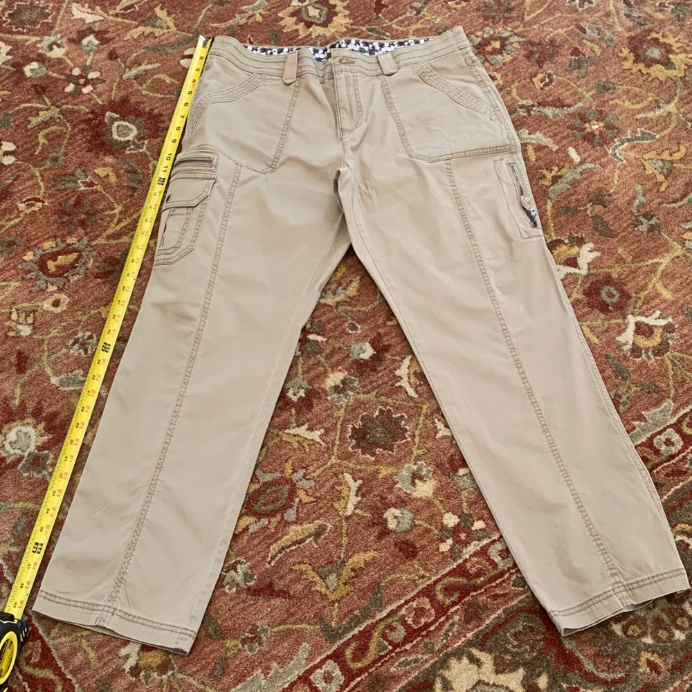 Natural Reflections Women’s Khaki Cargo Pants